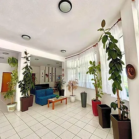 فندق Achillion لايميناس